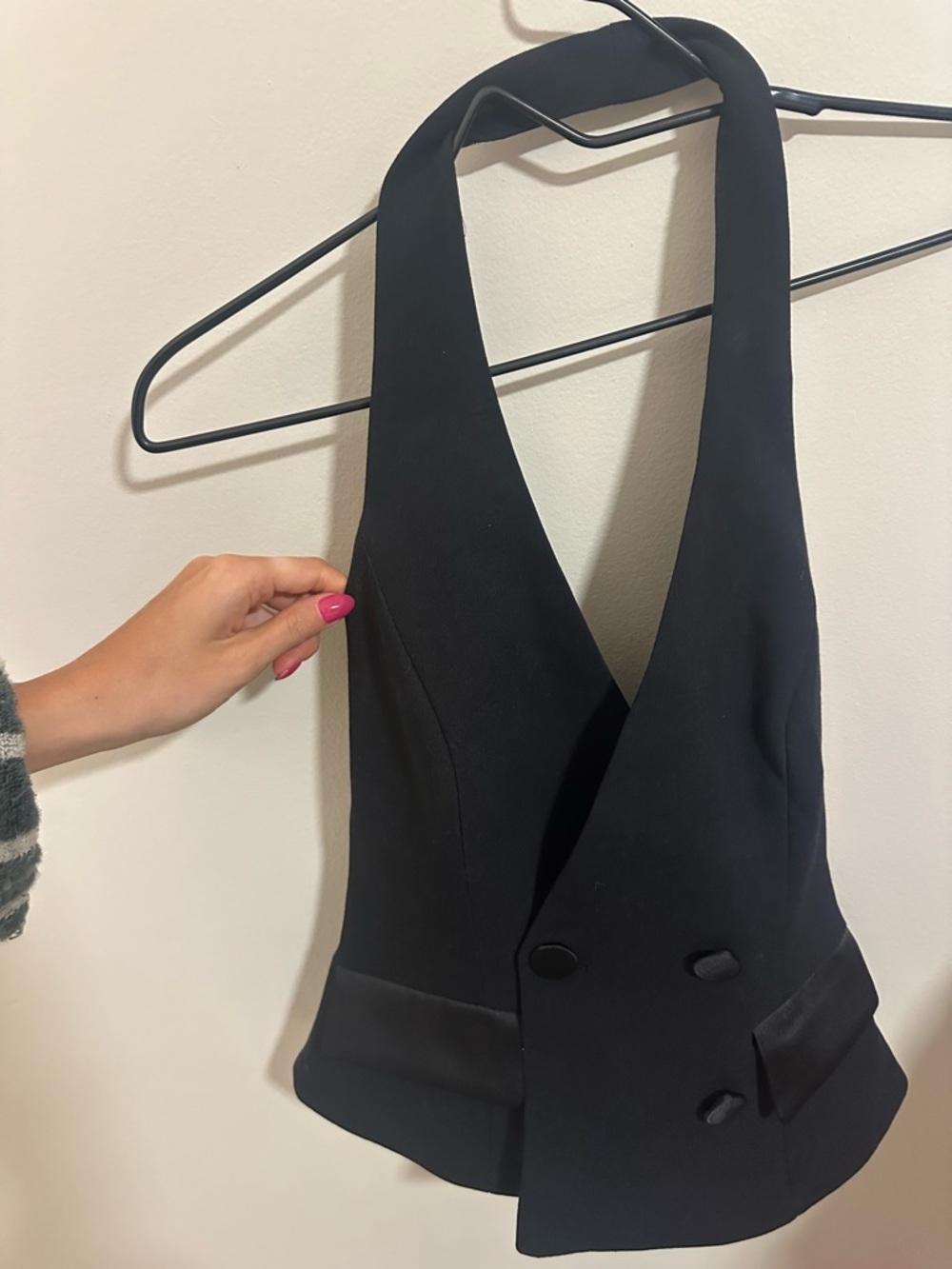 Zara White and Black Price Tag Graphic
